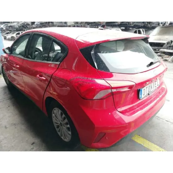 FORD FOCUS '2020 TITANIUM ROJO