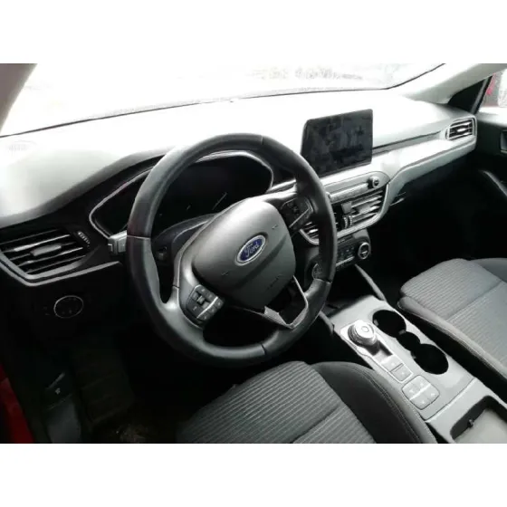 FORD FOCUS '2020 TITANIUM ROJO