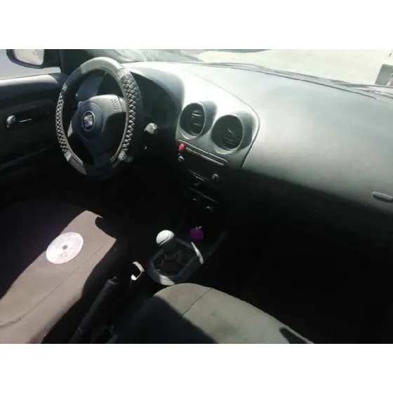 SEAT IBIZA (6L1) '2004 1.4 16V GRIS
