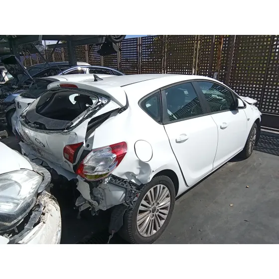 Opel ASTRA J (P10) 2014