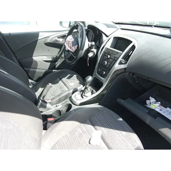 Opel ASTRA J (P10) 2014