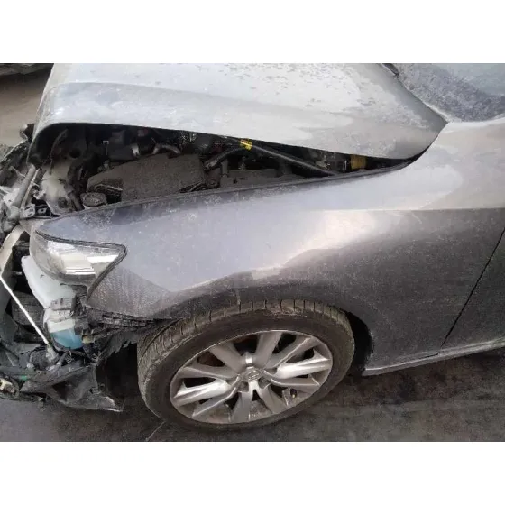 LEXUS IS 2015 300H GRIS