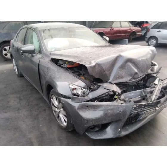 LEXUS IS 2015 300H GRIS