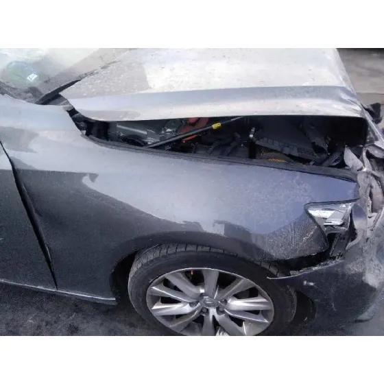 LEXUS IS 2015 300H GRIS