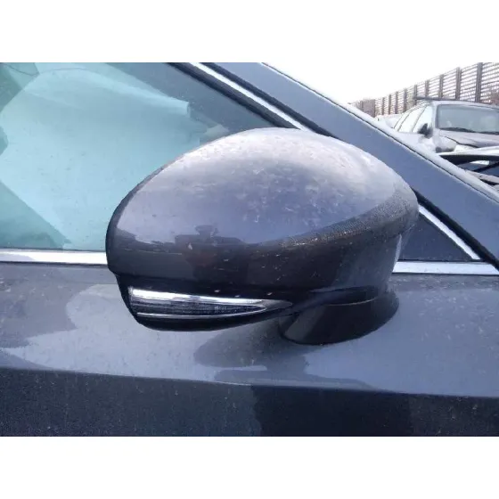 LEXUS IS 2015 300H GRIS