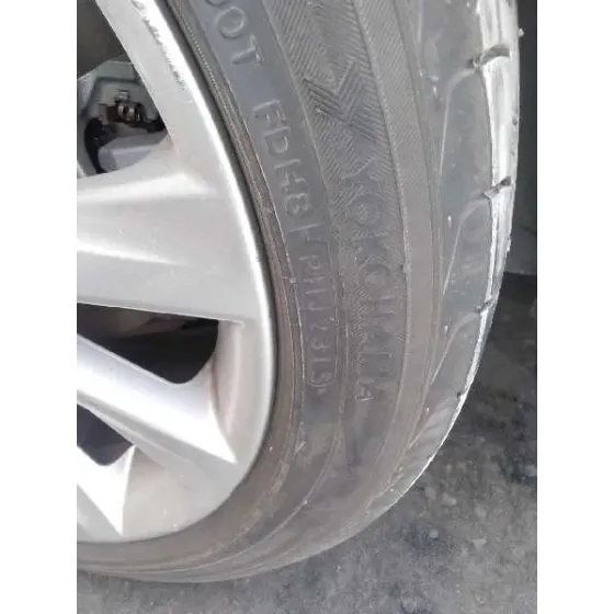 LEXUS IS 2015 300H GRIS