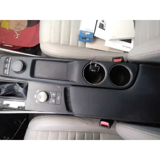 LEXUS IS 2015 300H GRIS