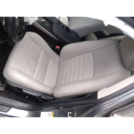 LEXUS IS 2015 300H GRIS