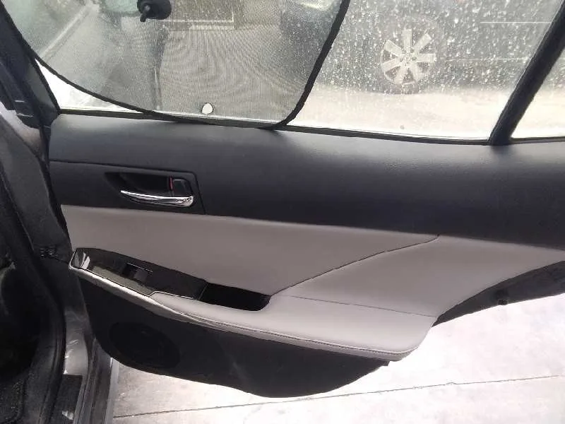 LEXUS IS 2015 300H GRIS
