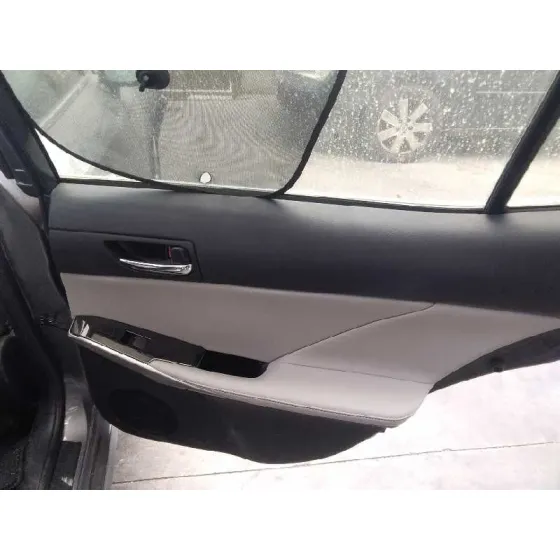 LEXUS IS 2015 300H GRIS