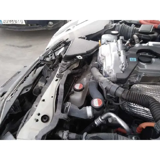 LEXUS IS 2015 300H GRIS