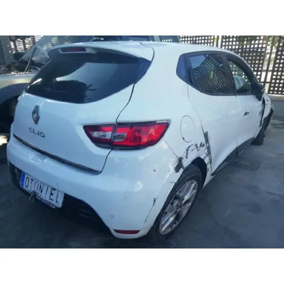 RENAULT CLIO IV '2019 LIMITED BLANCO