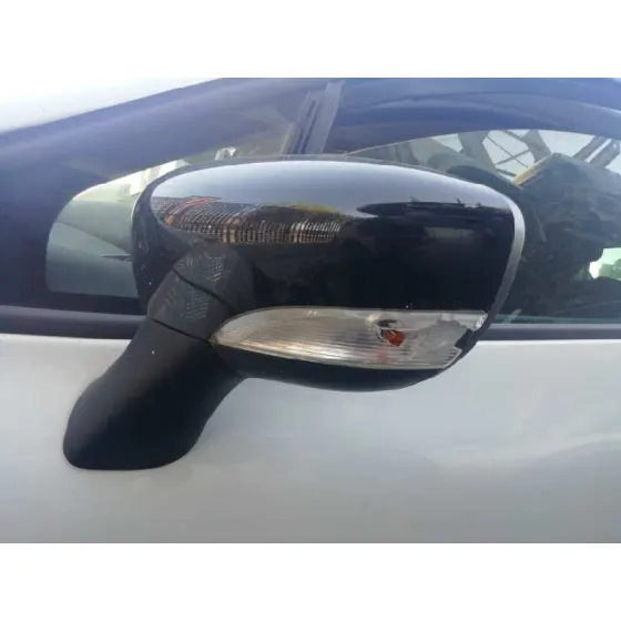 RENAULT CLIO IV '2019 LIMITED BLANCO