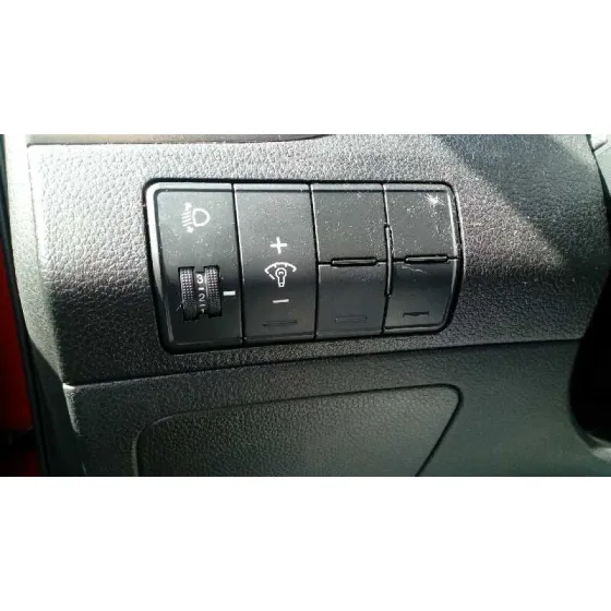 HYUNDAI I30 (GD) '2012 1.6 CRDI CAT ROJO