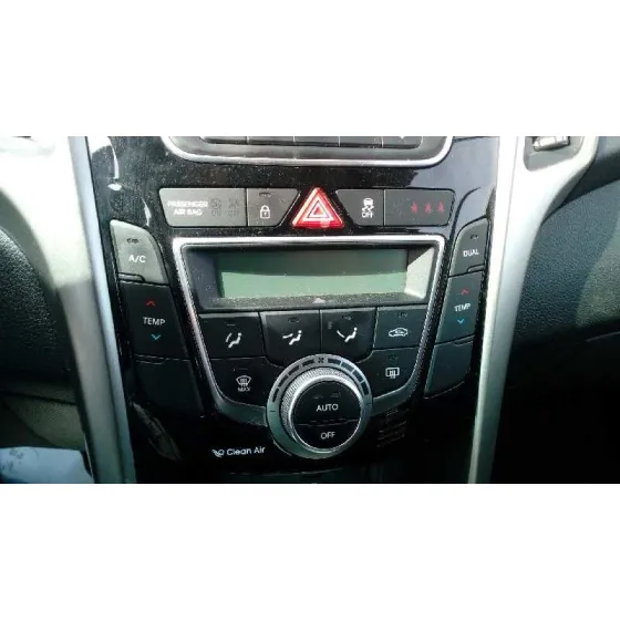 HYUNDAI I30 (GD) '2012 1.6 CRDI CAT ROJO