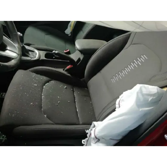HYUNDAI I30 (PD) '2019 ESSENCE ROJO