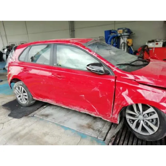 HYUNDAI I30 (PD) '2019 ESSENCE ROJO