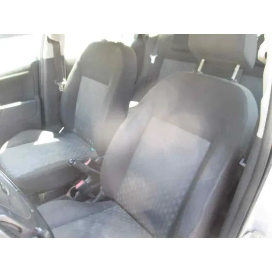 FORD FIESTA (CBK) '2005 AMBIENTE AZUL CLARO