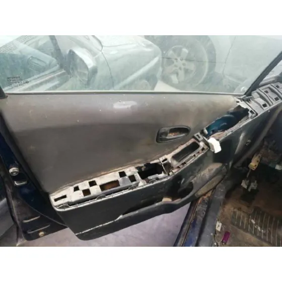 TOYOTA YARIS (KSP9/SCP9/NLP9) '2006 BASICO AZUL