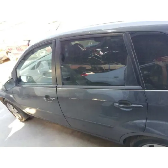 FORD FIESTA (CBK) '2005 AMBIENTE GRIS