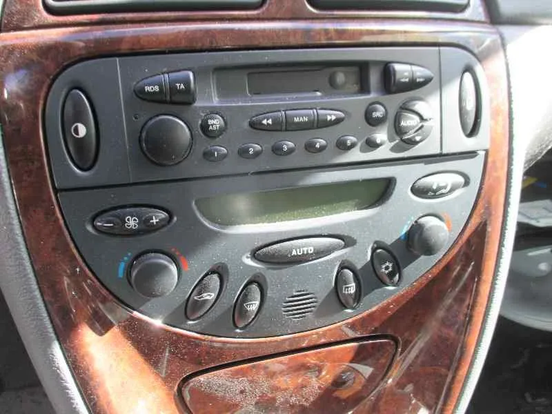 CITROEN C5 BERLINA '2001 2.0 HDI SX PLATA