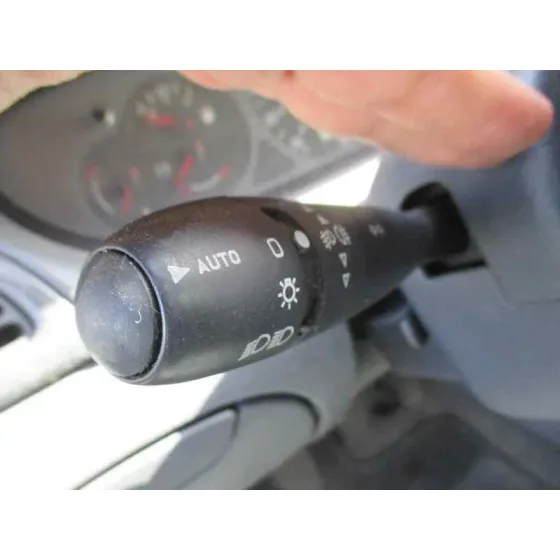 CITROEN C5 BERLINA '2001 2.0 HDI SX PLATA