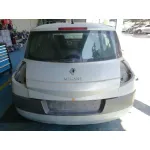 RENAULT MEGANE II BERLINA 5P RENAULT MEGANE II BERLINA 5P '2003 CONFORT AUTHENTIQUE GRIS PLATA 2002