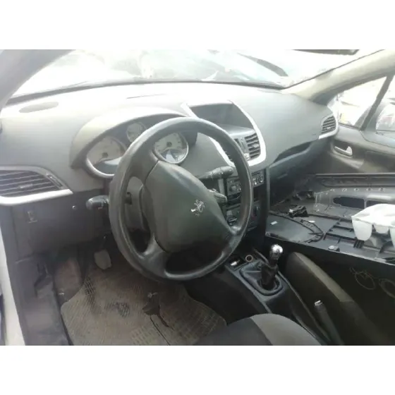 PEUGEOT 207 '2007 CONFORT BLANCO