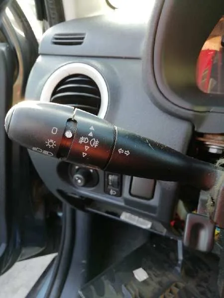 CITROEN C3 '2006 1.4 HDI GRIS OSCURO