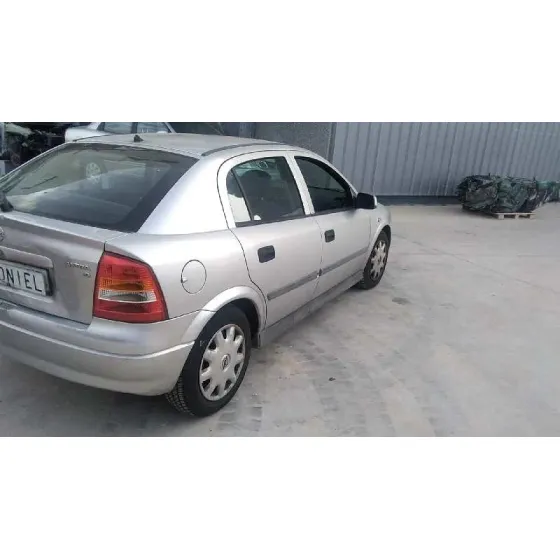 OPEL ASTRA G BERLINA '2001 CLUB PLATA