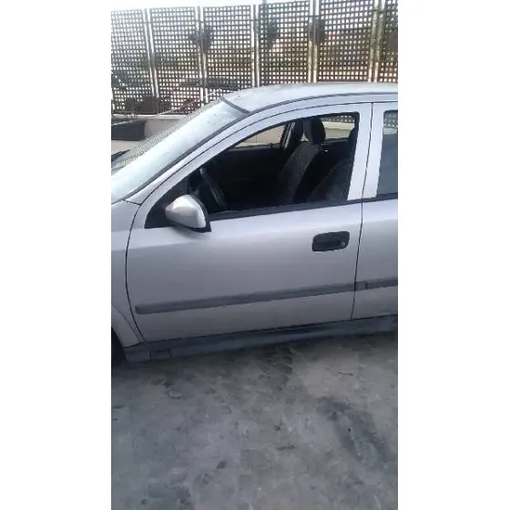 OPEL ASTRA G BERLINA '2001 CLUB PLATA