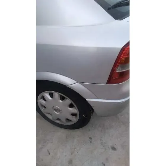 OPEL ASTRA G BERLINA '2001 CLUB PLATA