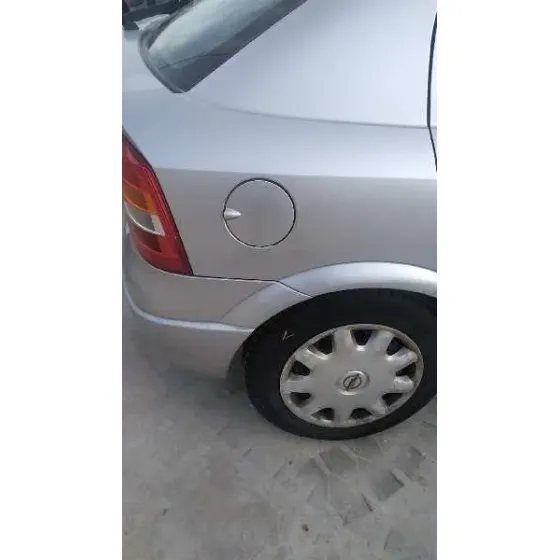 OPEL ASTRA G BERLINA '2001 CLUB PLATA