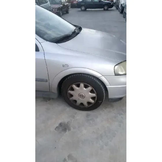 OPEL ASTRA G BERLINA '2001 CLUB PLATA