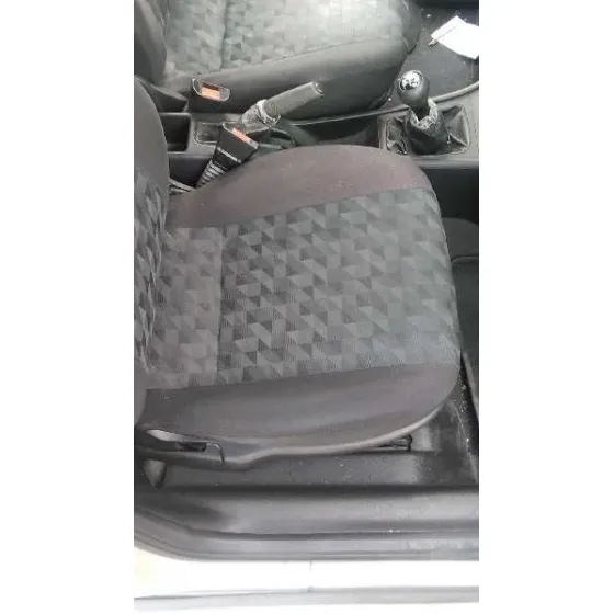 OPEL ASTRA G BERLINA '2001 CLUB PLATA