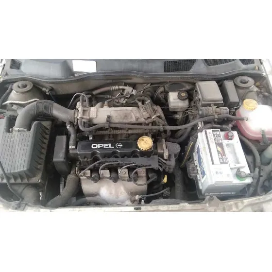 OPEL ASTRA G BERLINA '2001 CLUB PLATA