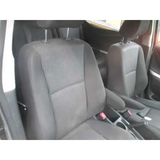 TOYOTA COROLLA VERSO (R1) '2006 2,2 D-4D SPORT GRIS