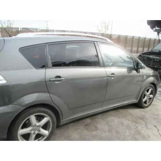 TOYOTA COROLLA VERSO (R1) '2006 2,2 D-4D SPORT GRIS