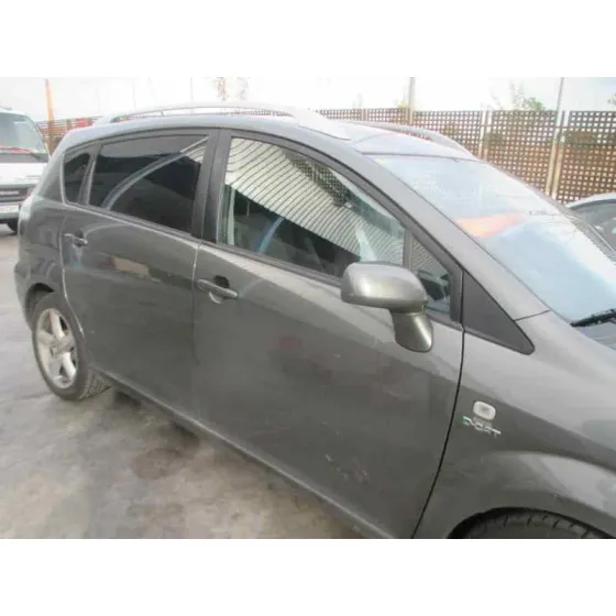 TOYOTA COROLLA VERSO (R1) '2006 2,2 D-4D SPORT GRIS