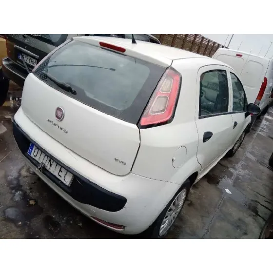 FIAT PUNTO (EVO) (199) '2011 1.3 16V JTD CAT BLANCO