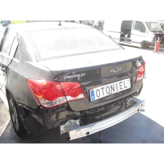 CHEVROLET CRUZE '2010 LS+ GRIS CENIZA