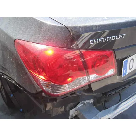 CHEVROLET CRUZE '2010 LS+ GRIS CENIZA