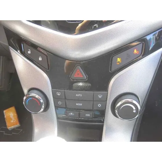 CHEVROLET CRUZE '2010 LS+ GRIS CENIZA