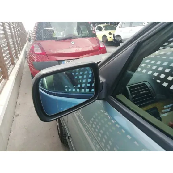 BMW SERIE 3 BERLINA (E46) '2002 320D VERDE CLARO