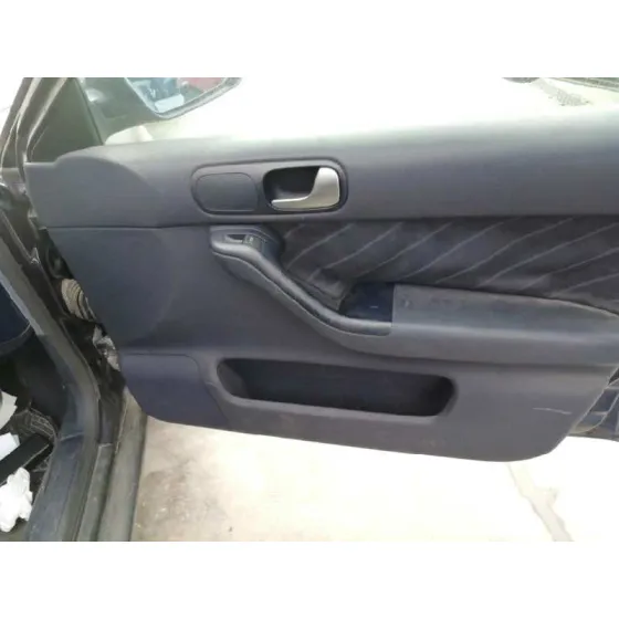 AUDI A3 (8L) 2001 1.8 20V AZUL