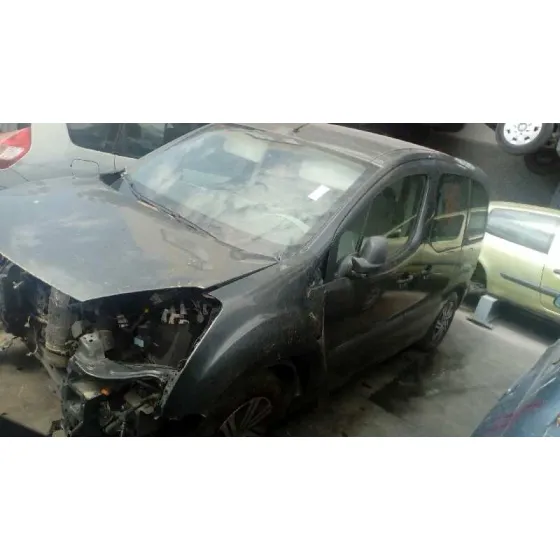CITROEN BERLINGO STATION WAGON '2014 1.6 HDI FAP GRIS