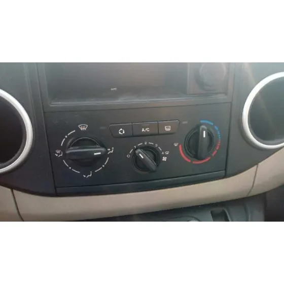 CITROEN BERLINGO STATION WAGON '2014 1.6 HDI FAP GRIS