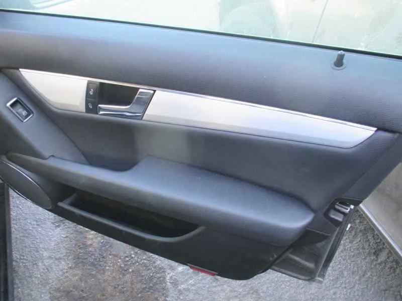 MERCEDES CLASE C (W204) BERLINA '2010 2.2 CDI CAT NEGRO