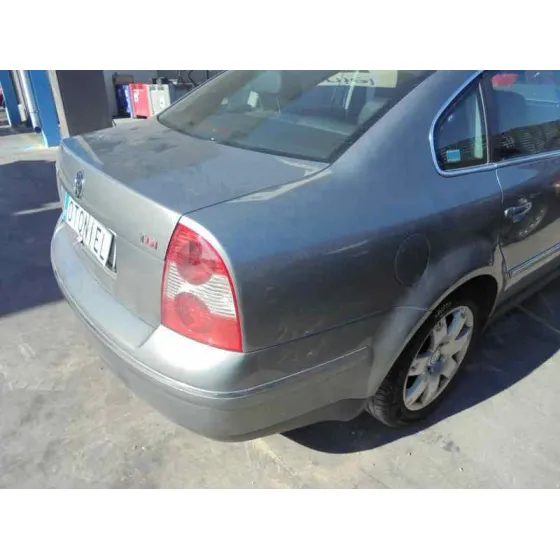 VOLKSWAGEN PASSAT BERLINA (3B3) '2003 HIGHLINE 4MOTION PLATA