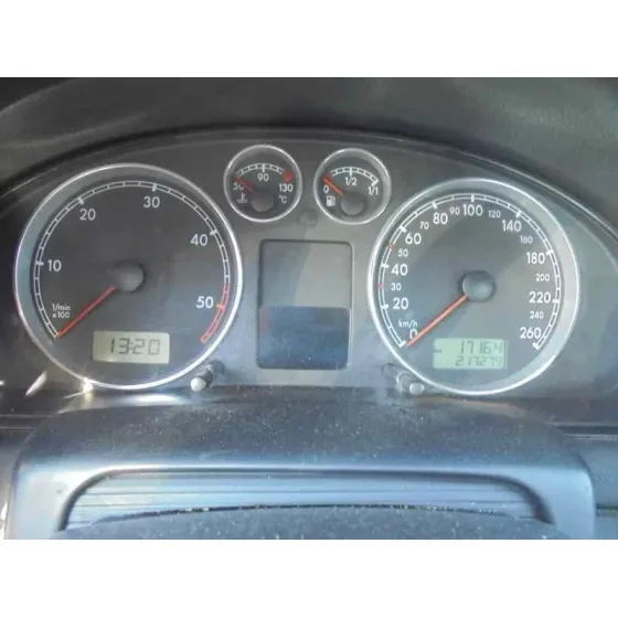 VOLKSWAGEN PASSAT BERLINA (3B3) '2003 HIGHLINE 4MOTION PLATA
